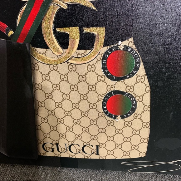 NWT 26”x 18” NEW IN BOX GIRL IN ROME NEW IN SHIPPING BOX - Picture 6 of 8